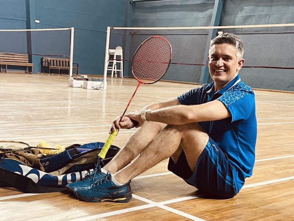 G11 badminton